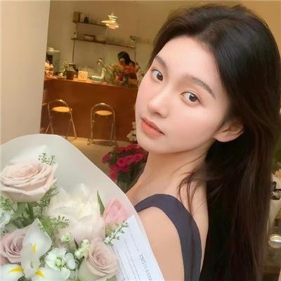 南小薄孔菌属